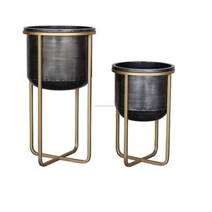 Ensemble de jardinière Glam en métal noir de style moderne pour plantes d'intérieur Petit pot de plantes pour plantes d'intérieur - Product Image 3