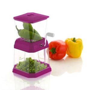 Mini Dicer de Chile multiusos con cuchillas de acero inoxidable y cuerpo de plástico sin BPA - Product Image 2