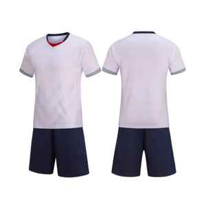 Uniforme de fútbol personalizado de calidad única, 100% poliéster, uniforme de equipo en venta, fabricación directa en Pakistán. - Product Image 6