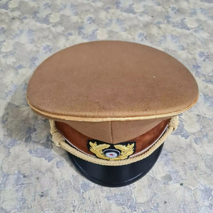 หมวกทรงสามเหลี่ยมสีขาวแบบเป็นมิตรกับสิ่งแวดล้อมสำหรับกิจกรรมกลางแจ้ง ขายส่ง หมวกทรงโบว์เลอร์สำหรับทุกเพศ ทำจากผ้าฝ้าย 100% ใช้ได้หลากหลาย - Product Image 6