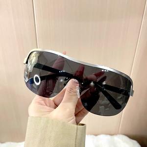 New Metal square <b>Frame</b> Sun Glasses Spice Girls INS Fashion Personality Luxury Women Glasses - Product Image 3