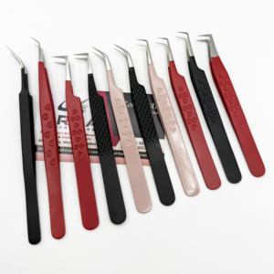 Pinzas Profesionales para Extensión de Pestañas de Acero Inoxidable Negro Mate, Logotipo Personalizado, Probadas a Mano, Punta Puntiaguda Sostenible - Product Image 6
