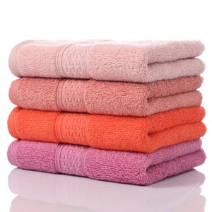 Serviette de bain douce 100% coton, écologique, séchage rapide, douce pour la peau, couleur unie, rectangulaire, teinte unie, pour usage domestique - Product Image 1