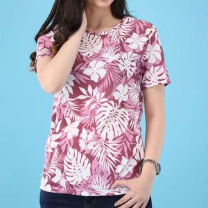 Camiseta Sublimada Ajustada para Mujer en Material de la Mejor Calidad con Tela Suave, Diseño Personalizado, Tallas y Colores con Servicio OEM - Product Image 1