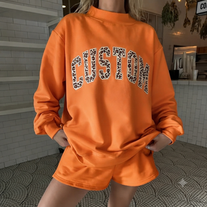 เสื้อสเวตเชิ้ตคอเต่าโอเวอร์ไซส์พรีเมียมสำหรับผู้หญิง ผ้าฝ้ายฟลีซ 100% แขนยาว ทรงหลวม กันลม ระบายอากาศได้ดี เหมาะสำหรับฤดูหนาวและฤดูใบไม้ร่วง - Product Image 1