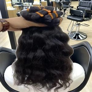 Vente en gros d'extensions de cheveux humains vierges 100% Machine de haute qualité Double trame résistante à la chute trame indienne Remy grand stock d'os - Product Image 4