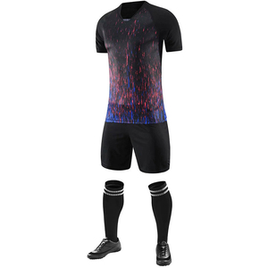 Nouvel ensemble de vêtements de football comprenant un maillot et un short, coutures durables, coupe flexible, matière respirante, parfait pour la pratique sportive. - Product Image 6