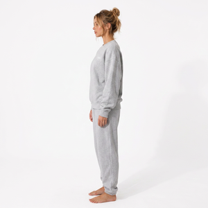 Conjunto de Sudadera y Pantalones Deportivos de Forro Polar Personalizados para Mujer, Ropa de Moda de Marca Privada, Fabricante y Proveedor de Ropa al por Mayor - Product Image 4