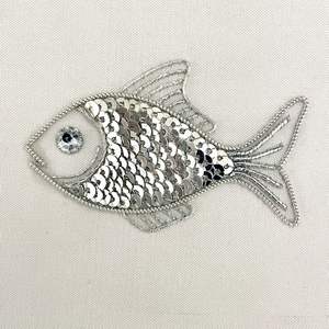 Broche élégante faite à la main avec perles, cadeau idéal pour les femmes à prix avantageux - Product Image 2