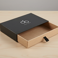 Boîte d'emballage pour chemises écologiques personnalisées imprimées |   Carton pliable en papier kraft pour l'emballage de vêtements, fabricant d'emballages pour vêtements