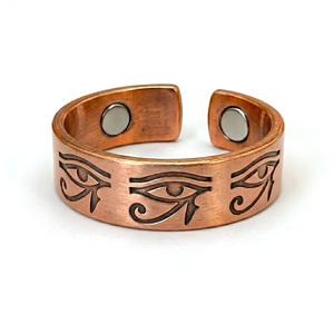 Anillo Premium de Cobre Puro con Ojo de Horus • Banda de Protección y Sanación Egipcia Grabada de Lujo - Product Image 3