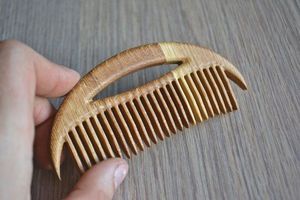 Mini Peine de Madera Hecho a Mano, de Bambú Natural, Ecológico, de Alta Calidad, Peine de Bolsillo, Regalo Artesanal - Product Image 2