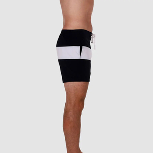 Shorts de bain décontractés pour hommes, imprimés par sublimation, séchage rapide, respirants, mi-longs, en polyester et élasthanne - Product Image 1