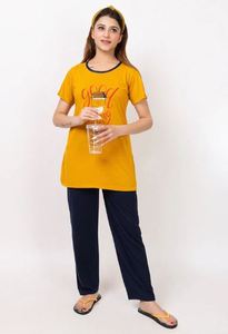 Ensemble pyjama en coton pour femmes, manches courtes, col imprimé, motif géométrique, haut jaune, pantalon bleu marine, taille élastique, vêtements de nuit décontractés - Product Image 2