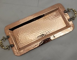 Bandeja de Servir Minimalista de Cobre, Plato Rectangular de Metal, Asas Decorativas Doradas de Estilo Barroco, Plato Decorativo Dorado Tallado Antiguo - Product Image 1