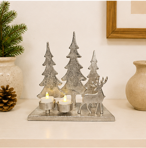Portavelas de metal plateado con forma de árbol de Navidad y renos, hecho a mano en aluminio, decoración festiva de invierno para mesa. - Product Image 3