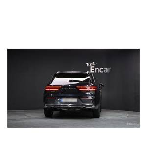 Genesis GV70 2024 2.5T Gasolina 2WD 14,781 km Caja de Cambios Automática Asientos de Cuero Volante a la Izquierda con Cámara Trasera - Product Image 3