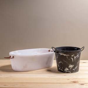 Enfriador de vino de resina hecho a mano en India, cubitera de resina de calidad premium con textura de mármol blanco en espiral para botellas de vino, bares y bañeras de vino. - Product Image 2