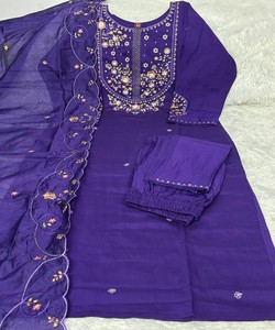 Salwar Kameez Tradicional Morado para Mujer, Ropa Étnica para Todas las Temporadas, Estilo India-Pakistán, Corte Regular, Largo hasta el Tobillo, 86800 Diva-177 - Product Image 3