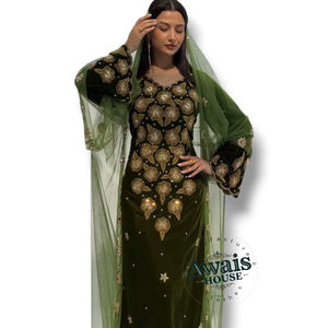 Ensemble de luxe 2 pièces AWAIS HOUSE pour femmes musulmanes, kaftan modeste en velours uni perlé, longueur ras du sol, coupe trapèze, pour soirée/formelle, 100% - Product Image 1