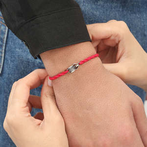 Rakhi Minimalista Unisex de Plata de Ley 925 Bañada en Rodio, Hecho a Mano, para Rakshabandhan, Producto al por Mayor - Product Image 4