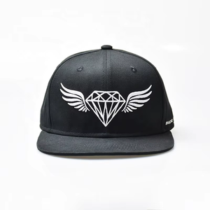 Gorra de Béisbol Personalizable con Bordado, Color Sólido, Visera Plana, Estilo Urbano Deportivo, Ajustable con Broche - Product Image 3