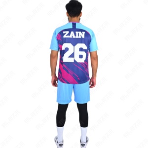100% Polyester dégradé couleur football costume football maillot tissu ensembles piste costume portable football uniformes - Product Image 4