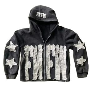 Sudaderas con capucha de gran tamaño rojas para hombre con parches de socorro. - Product Image 3