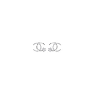 Pendientes Aarinya con Diamantes Entrelazados en Forma de Arco, Oro de 18K, Círculos Entrelazados y Diamantes Florales Cultivados en Laboratorio - Product Image 5