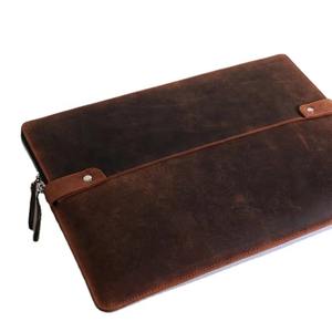 Funda y Estuche para Laptop de Cuero Genuino Resistente al Por Mayor para Macbooks y Laptops - Modern Business LS-0219 - Product Image 6
