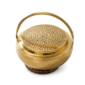 Brûleur d'encens en laiton Dhoop Dani avec poignée, pot à parfum, support à charbon Bakhoor, couvercle perforé, récipient brûleur de charbon en laiton - Product Image 1