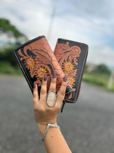 Nouveau Style occidental coloré en cuir usiné pochette femmes conçu sac à main vente chaude taille compacte en cuir usiné embrayages à la mode - Product Image 3