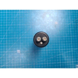 Condensador Electrolítico de Aluminio NIPPON CHEMI-CON 47U808 Usado Como Pieza de Repuesto para Equipos de Semiconductores - Product Image 6