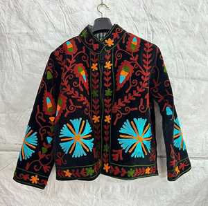 เสื้อโค้ทปักลายดอกไม้สไตล์โบฮีเมียนสำหรับผู้หญิง งานฝีมือแบบดั้งเดิมของอุซเบกและเอเชียกลาง เหมาะสำหรับเทศกาล ของขวัญ - Product Image 4