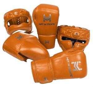 Pack de boxe exclusif Hit N Move, comprenant des gants de boxe ergonomiques, une protection de la tête absorbant les chocs et une protection inguinale athlétique. - Product Image 4