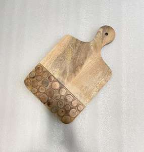 Most Popular Acacia Wood Resin Round <b>Shape</b> Cheese Board with Handle Wooden Epoxy Resin Chopping <b>Blocks</b> Custom Breakfast Board - Product Image 3