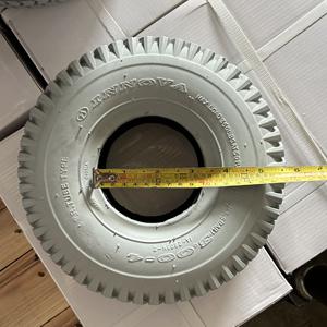 Pneu pneumatique Innova 3.00-4 10*3 260*85 IA2805 gris blanc pour scooters de mobilité, petits karts, chariots à main, chariots de jardin - Product Image 3