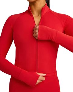 Veste courte sculptante pour femme, zippée, col montant, avec passe-pouces, coupe ajustée, séchage rapide, pour gym et yoga, effet BBL, devant - Product Image 4