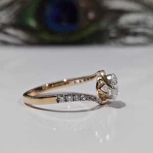Anillo de compromiso con diamante de corte redondo y banda elegante trenzada, cultivado en laboratorio, para mujer, en oro macizo de 10K, joyería para propuesta de matrimonio para amantes. - Product Image 3