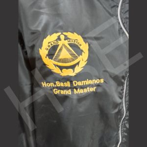 Veste coupe-vent maçonnique brodée sur mesure – Veste noire légère à fermeture éclair intégrale avec logo personnalisé - Product Image 4