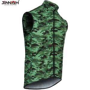 เสื้อกั๊กปั่นจักรยานพิมพ์ลายพรางสำหรับผู้ชาย แบบซับลิเมชั่น น้ำหนักเบา ไม่มีแขนเสื้อ พร้อมกระเป๋าหลังลึก - Product Image 6