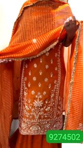 Costumes en soie de style indien et pakistanais à la mode non cousus brodés à la main belle tenue de fête traditionnelle - Product Image 2