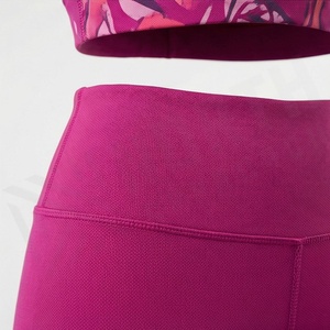 Beautiful Customized Indoor Exercise Yoga Clothing Set Breathable Sports Bra With <b>Legging</b> Latest Customized Color <b>Pattern</b> - Product Image 5