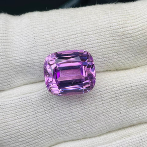 Piedra preciosa de kunzita natural con corte cojín de 18.47 ct, calidad AAA, brillo AAA, color agradable, perfecta para pulir, disponible a precio económico. - Product Image 3