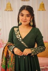 Dernier modèle Robe de créateur Adultes Filles Élégant Faux Georgette Zari Fil Broderie Séquence Travail Mariages Fêtes Indien Pakistanais - Product Image 5