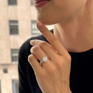 Bague minimaliste torsadée avec diamant de laboratoire rond de 2,08 carats, or blanc 10K 14K 18K, bague solitaire à taille brillante, bijoux fins sur mesure - Product Image 3