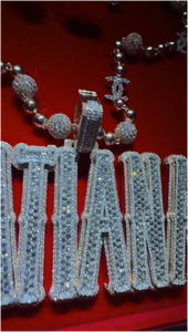 จี้ฮิปฮอปแบบกำหนดเองสำหรับผู้ชาย ประดับเพชรโมอิสซาไนต์ VVS เงินแท้ 925 ชุบทองคำ  รูปตัวอักษร ตัวเลข ชื่อ หรือโลโก้ สำหรับงานปาร์ตี้ - Product Image 3