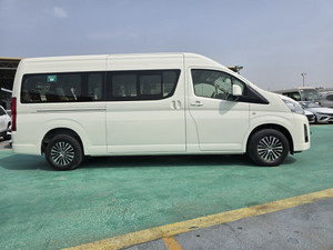 Producto TOP USADO en Perfectas Condiciones, Toyota Hiace 2025, Tracción Trasera, Motor V6 de 3.5L a Gasolina, Transmisión Manual de 6 Velocidades, 277 bhp, 13 Asientos, LISTA PARA USAR - Product Image 5