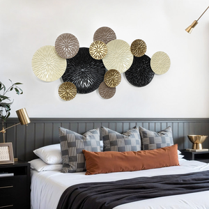 Sculpture murale géométrique abstraite en métal, disque décoratif rond pour chambre à coucher, salon, intérieur moderne - Product Image 2