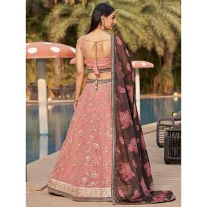 Increíble Lehenga Choli de Georgette Rosa Bordada, Semi-Confeccionada, para Bodas, de Zeel Clothing - Product Image 2